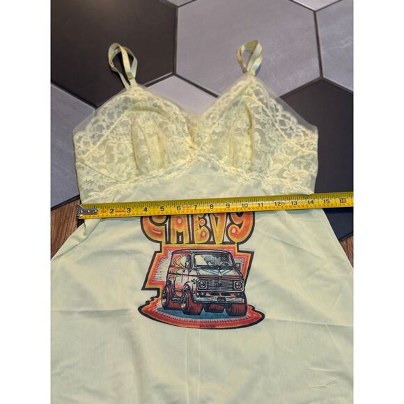 Vintage Vanity Fair s roach Chevy van heaven & hell design nightgown slip dress - Picture 8 of 9